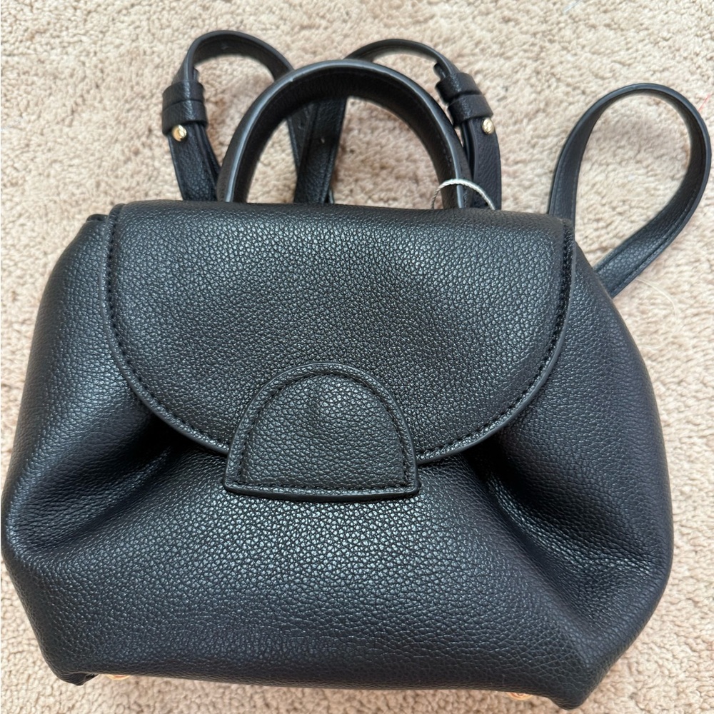 Chic Black Crossbody Bag - Picture 3 of 4